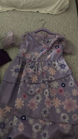 Isabella costume