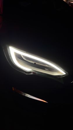 Tesla Model S Headlight Assembly Right Side 2021 Model S