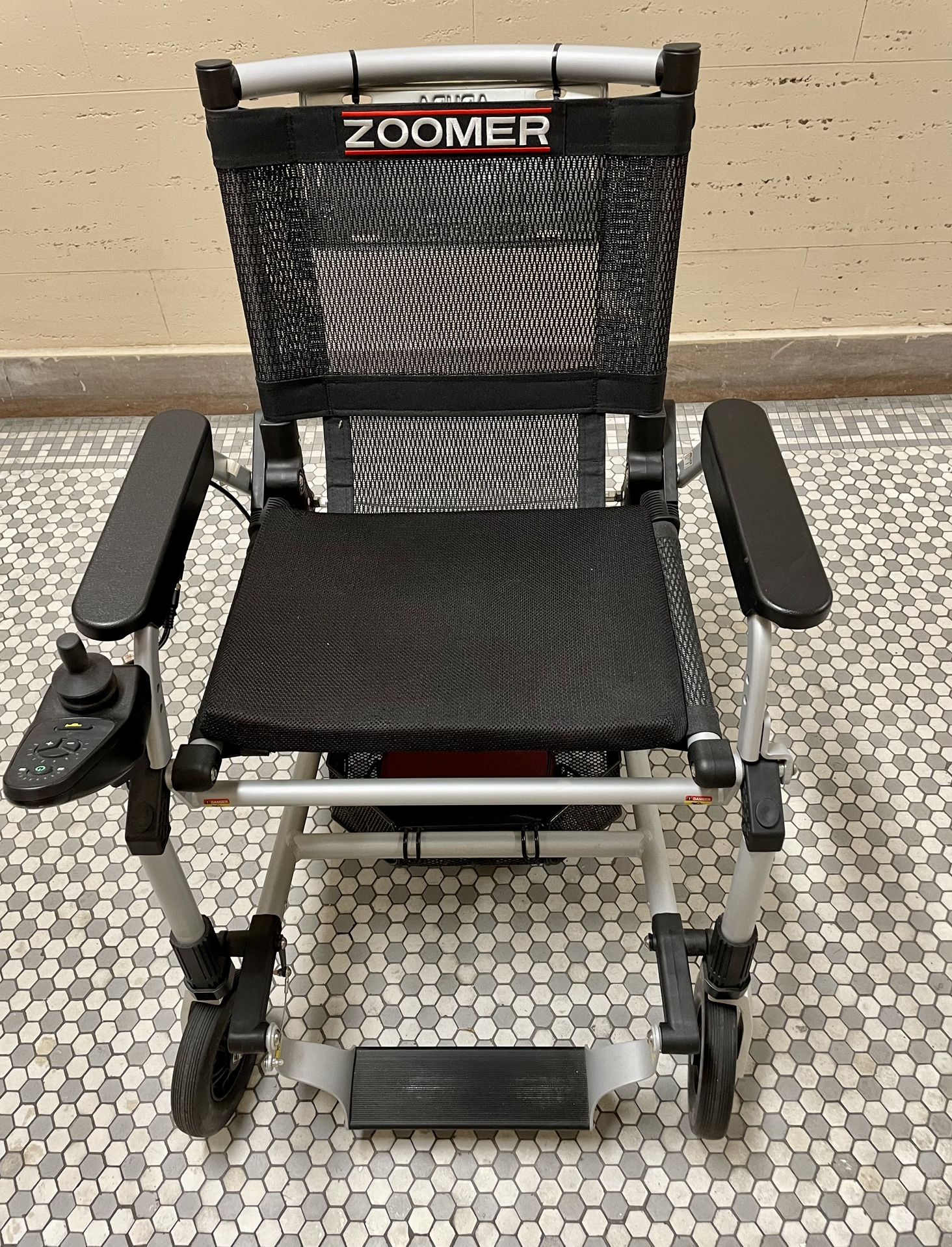 Zoomer Folding Powered Chair for Sale in Brooklyn, NY OfferUp