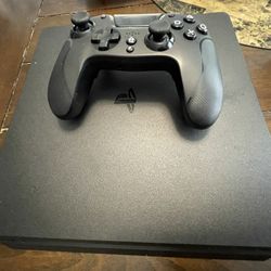 1GB  PS4