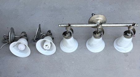 Three -light  Bathroom vanity Light