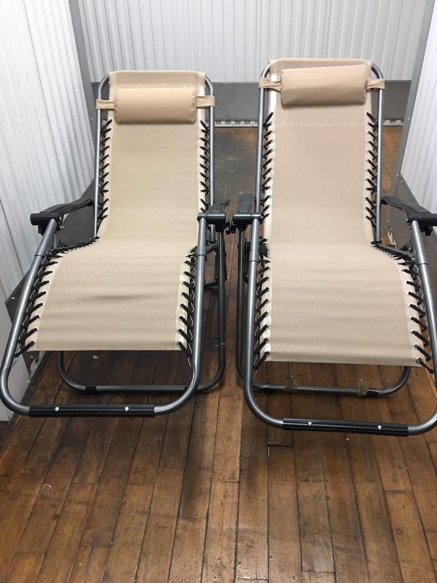 2 Adjustable Foldable Zero Gravity Recliner Chair With Pillow For Patio Out Door Pool , Beach