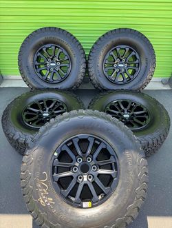 Ford F150 Raptor Factory Wheels Tires