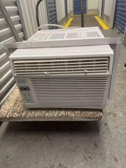 Black+Decker BD145WT6 14,500 BTU window air conditioner