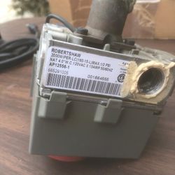 Gas valve 