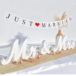 VIOPVERY Mr and Mrs  GOLD COLOR , Large  Mr and Mrs Wooden Letter Sign, Mr & Miss Just Married Banner Sign, Anniversary Wedding Decoration