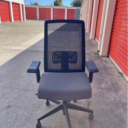 Haworth Very Office Chair Fully Loaded