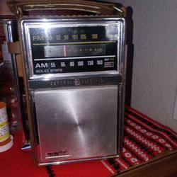 Vintage portable radio AM/FM