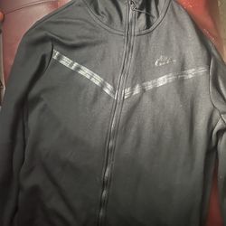 Black Nike Tech LARGE