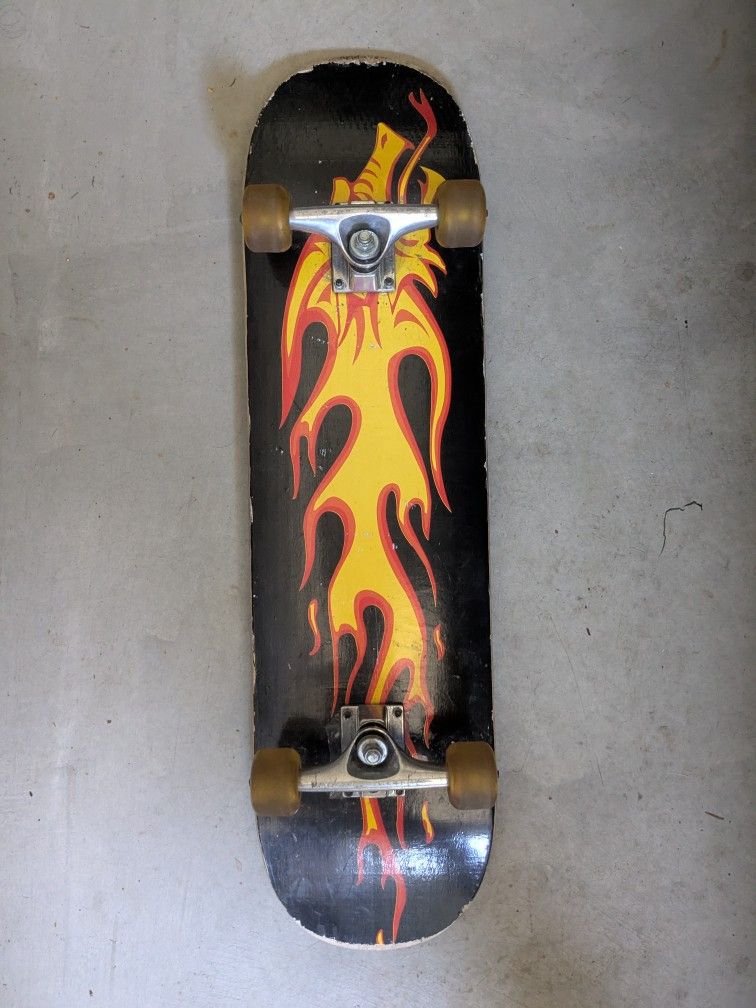 Skateboard (Lightly Used)