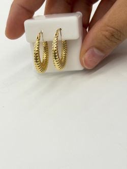 10KT Real Gold Shell Hoop Earring for lady