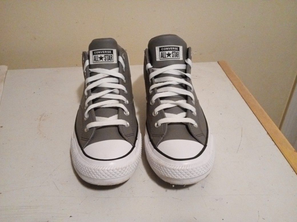 Gray And White Converse Size 10 And 1/2