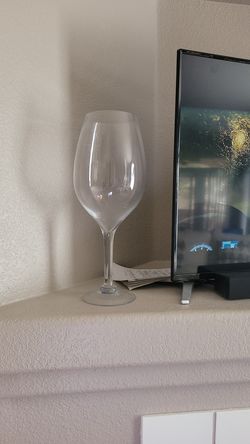 Decorate wine glass