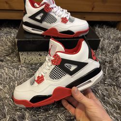 Fire Red 4s Size 8 Men’s Sneakers