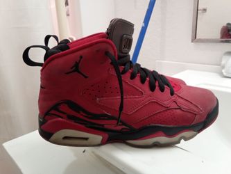 Air Jordan 6s( size 9)
