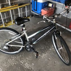 Trek Navigator 100 Bike