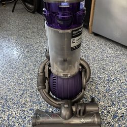 Dyson DC25 Animal