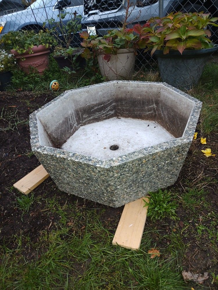 Concrete Flower Pot 30 X30 12   Inches Deep