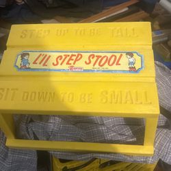 Empire Step Stool Yellow Step Up To Be Tall Sit Down To Be Small 1979 RARE