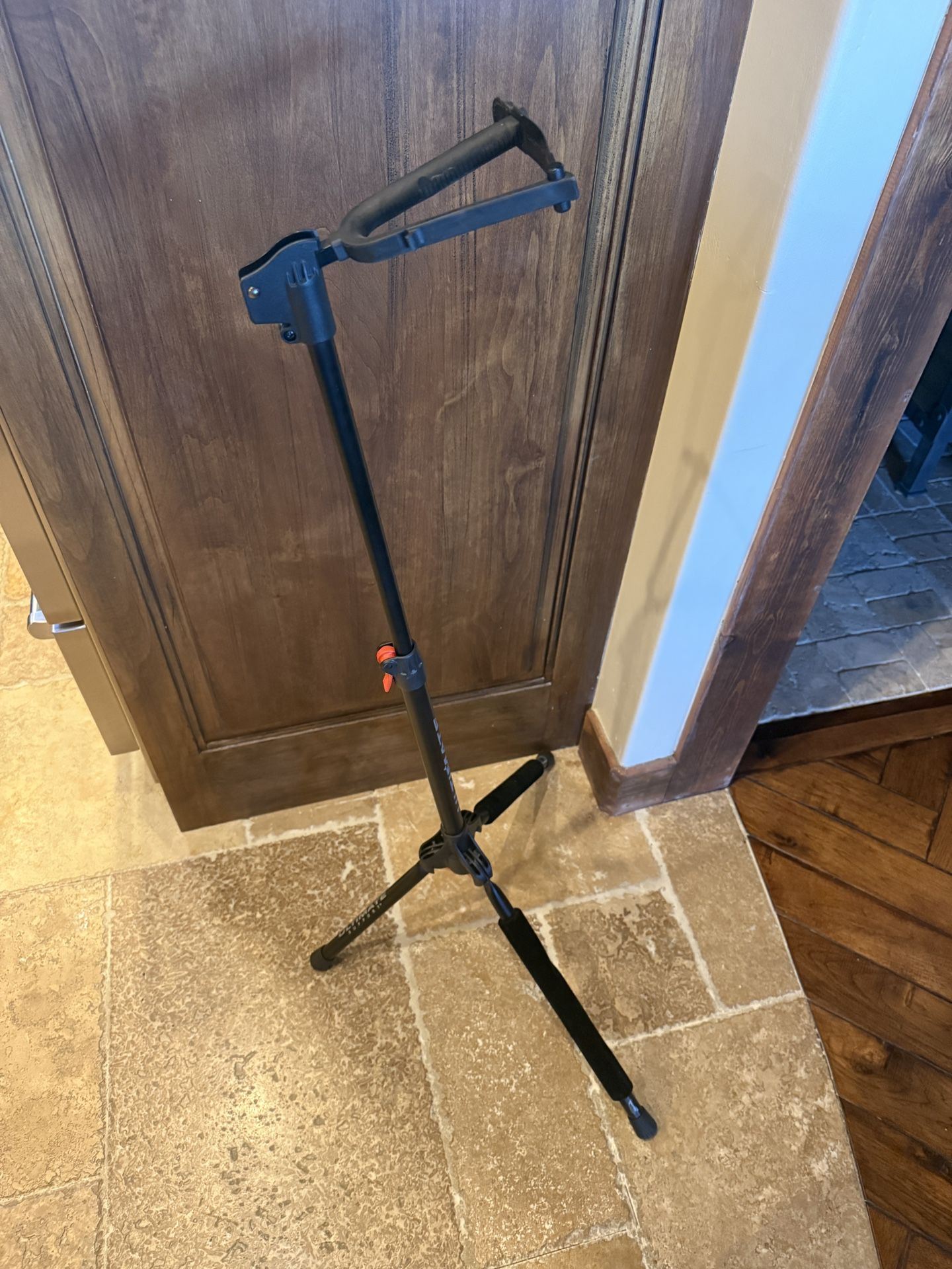 Guitar Stand