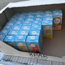 Cristal Light – Lot 34 (2 Flavors, 34 Boxes)