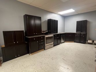 Kitchen cabinet set