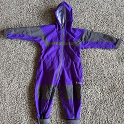 Size 2T Toddler Oaki Rainsuit