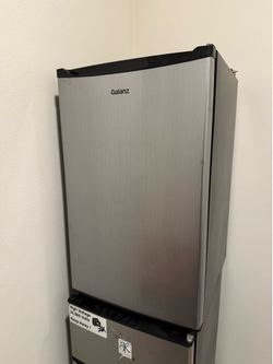 Galanz mini fridge