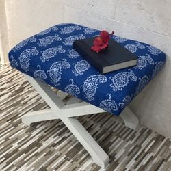 Beautiful ottoman... freshly painted and distressed.. new fabric