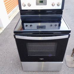 Whirlpool Electric Black And Stainless Steel Smooth Top Range 