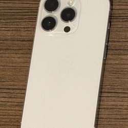 📱 iPhone 14 Pro – White – OtterBox Case Included