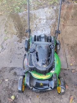 John Deere JS60 Push Lawn Mower