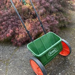 Lawn Spreader (drop)