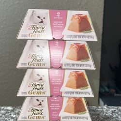 Fancy Feast Gems Cat Food Set