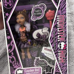 Clawdeen Wolf Monster High Doll