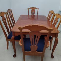 Solid Wood Dinning Room Set