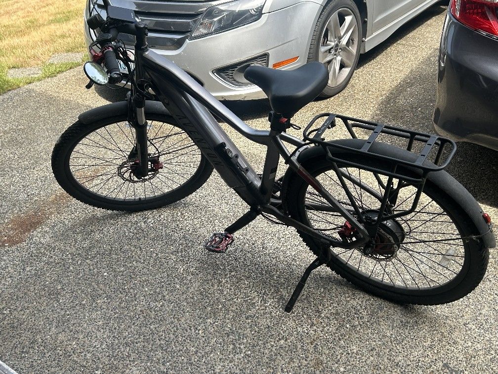 Aventon Level 2 Ebike – Like New | Extra Battery Included!