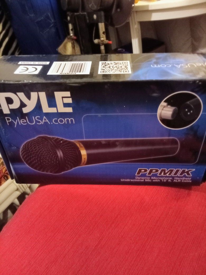 Dynamic Microphone Handheld unidirectional mic With 15 Ft XLR Cable New