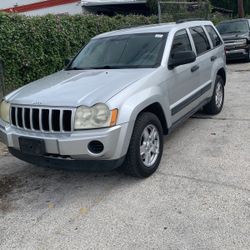 2005 Jeep Grand Cherokee 