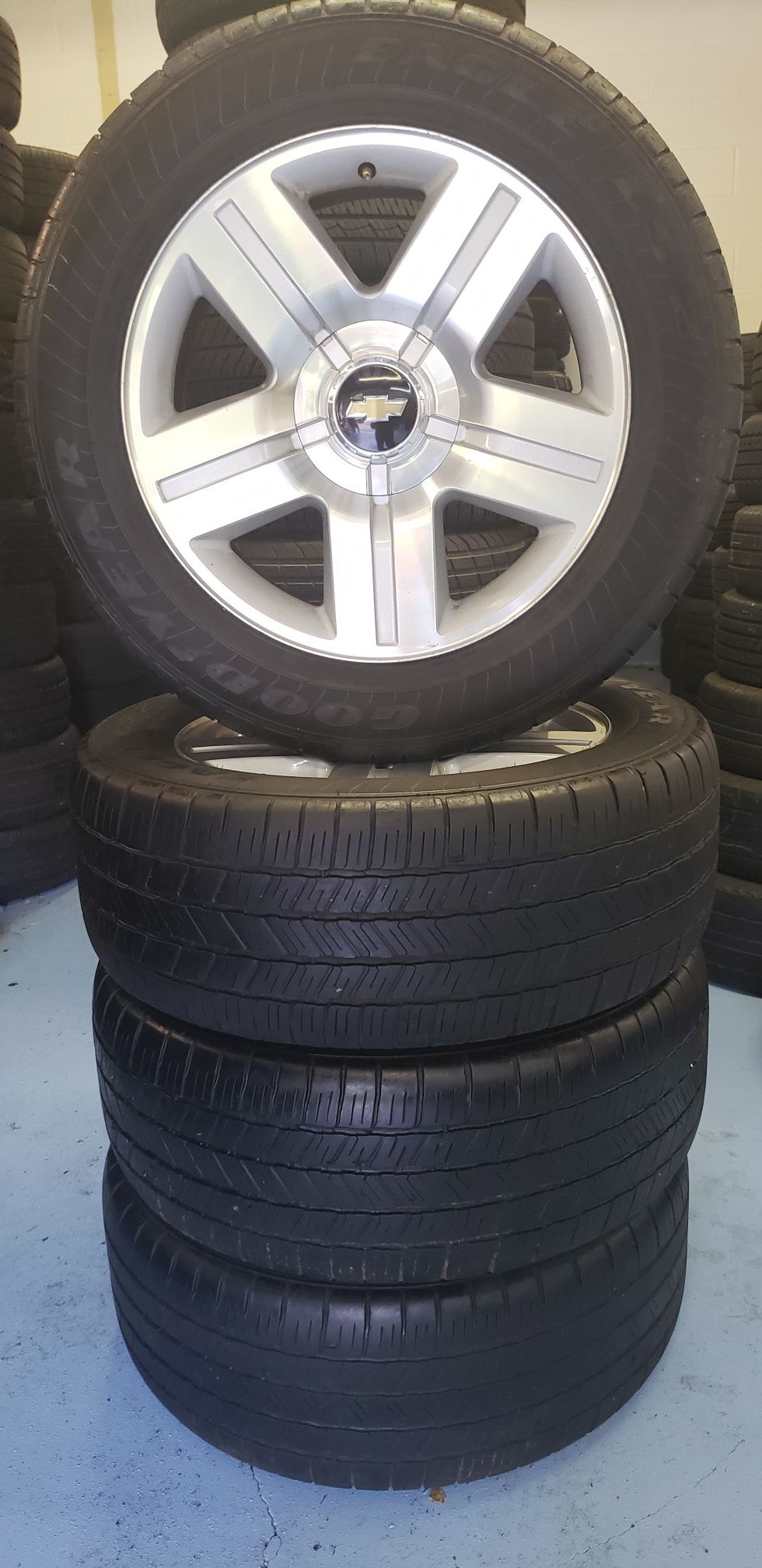 4 rines 20 con llantas para Chevrolet