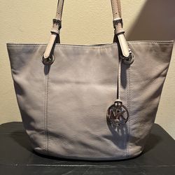 Michael Kors Jet Set Leather Tote Bag