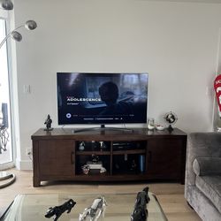 Modern TV Stand – Fits Up to 55” TVs