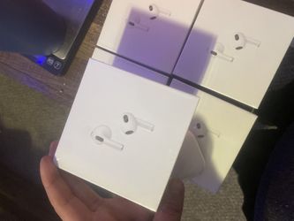 Air Pod Gen 3s