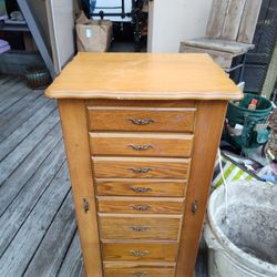 Jewelry Box Stand. 