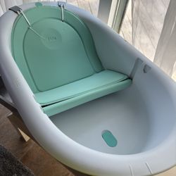 Brand New Baby Tub!