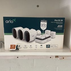 Arlo Camera System Wireless Spotlight 