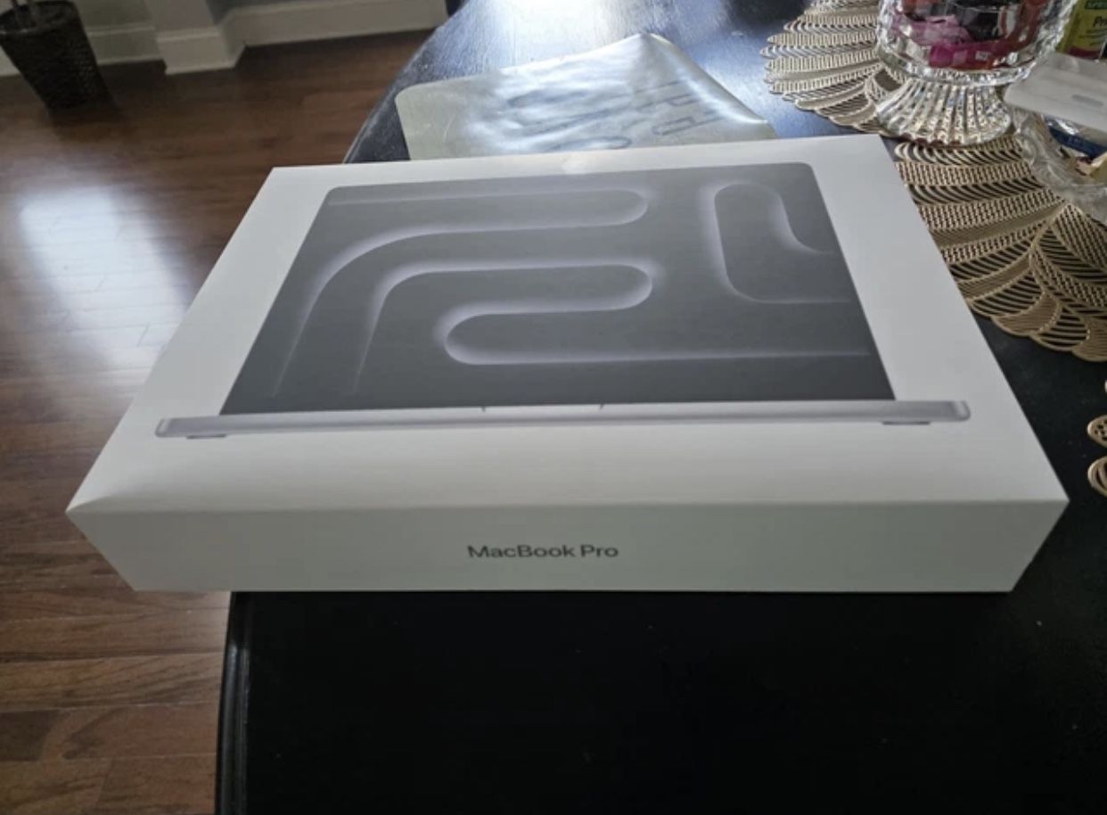 Brand New MacBook Pro M4