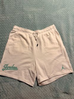 Jordan White Fleece Shorts Xzl