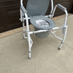 Limed 3 In 1 Folding Steel Commode 300 Lbs New In Box 📦 