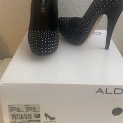 Aldo Heels Size 6 In Black